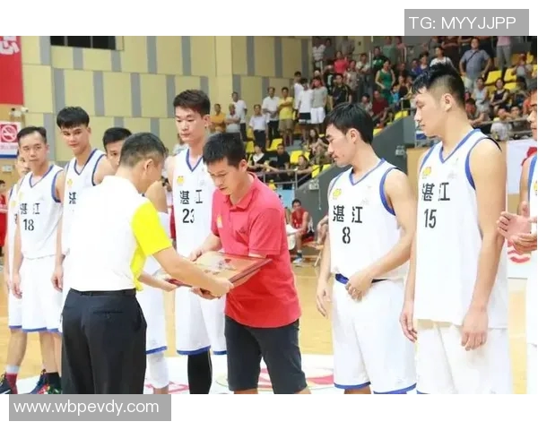 深圳篮球队荣登篮球比赛经验排行榜第一名的背后故事与成就分析